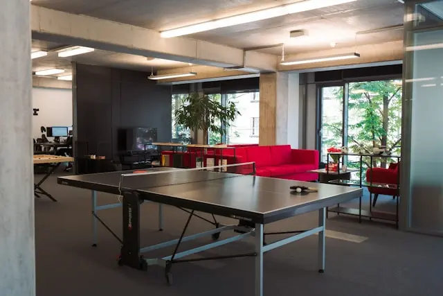 Tendencias en dise&ntilde;o de oficinas modernas 2024